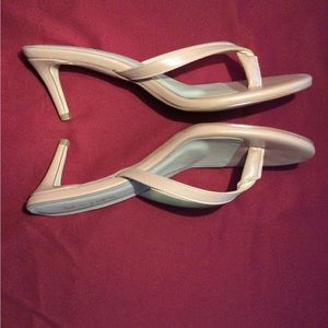 Nude flip flop 2.5 inch heels. 8 or 8.5